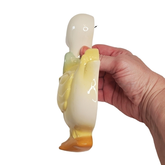 Vintage Momma Duck & 2 Babies Chalkware Wall Hangings, 50s Nursery Decor - Picture 10 of 11